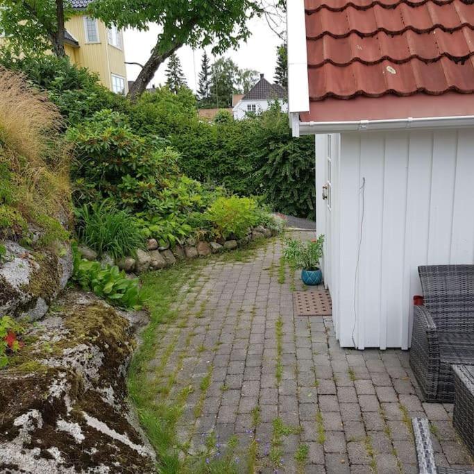 Lys Og Lettstelt Leilighet Med Utsikt Over Byen Apartment Sandefjord Exterior photo